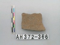 藏品(灰褐色夾砂陶口緣)的圖片